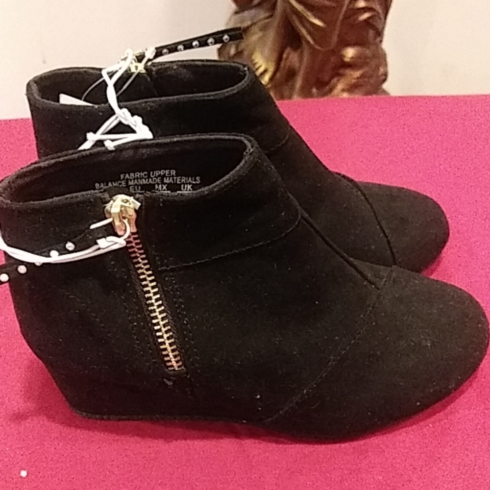 Black little girl boots